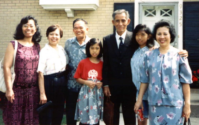 Toto_mom.jpg>

<br>

<a href=